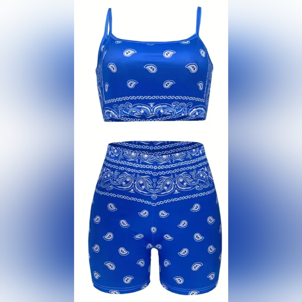 Casual paisley 2 piece set. Crop Cami top & slim shorts